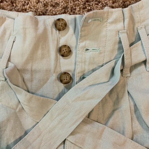 Abercrombie and Fitch Paperbag Shorts - Picture 5 of 5